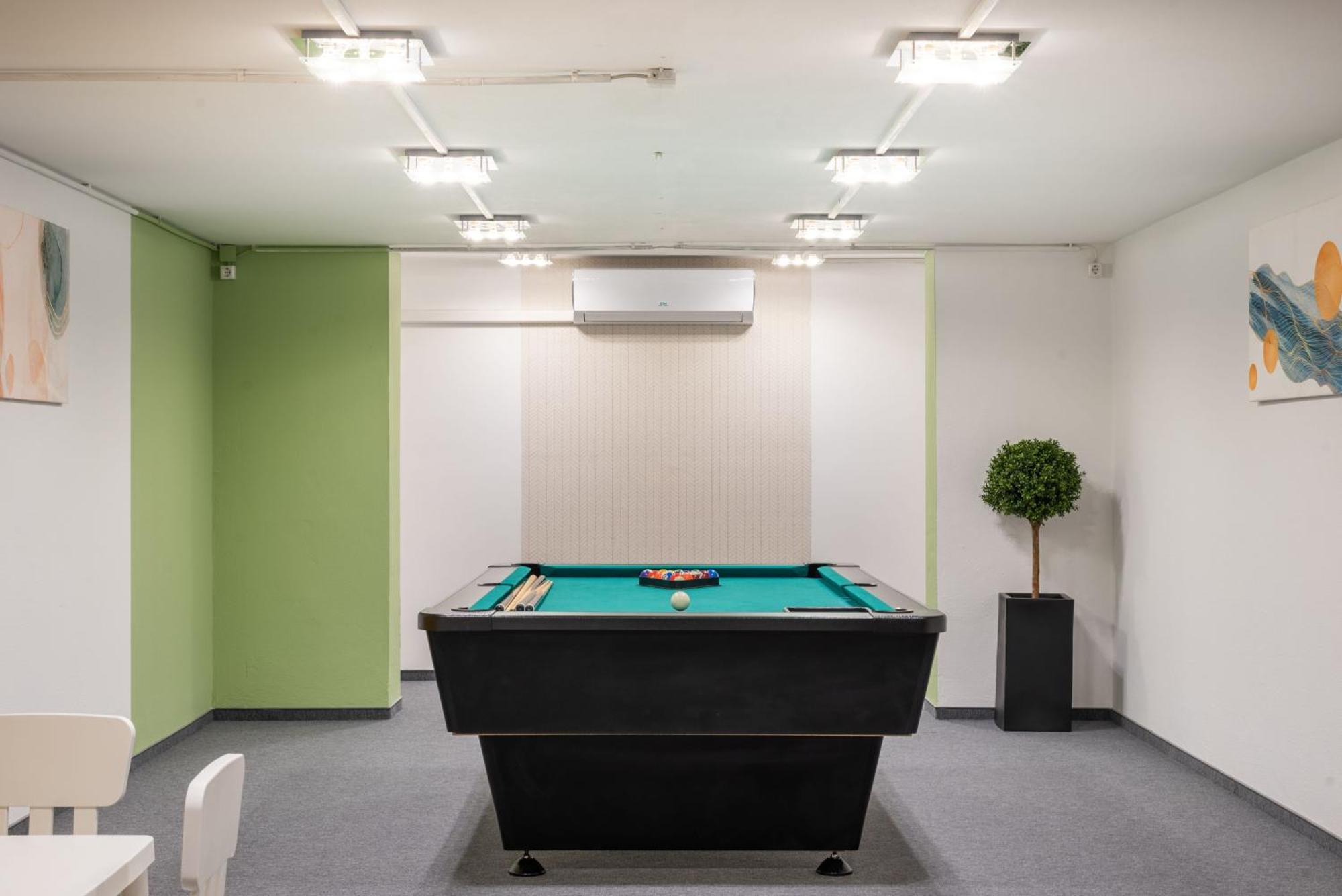 Holdvirag Hotel Sárvár Esterno foto