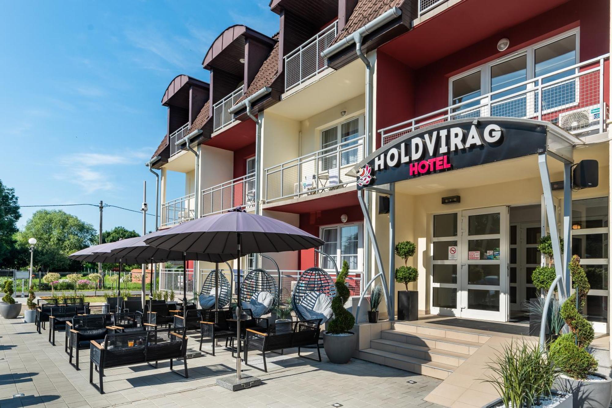 Holdvirag Hotel Sárvár Esterno foto